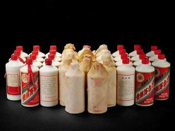 勐海老酒回收上门哪里回收(附近上门回收茅台酒）?